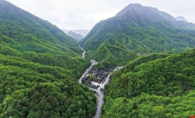 留坝紫柏山下访留侯