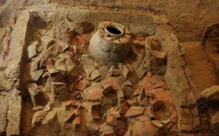 秦公一号大墓陪葬车马坑2026年度考古发掘启动 发掘区域为博物馆开放参观场所