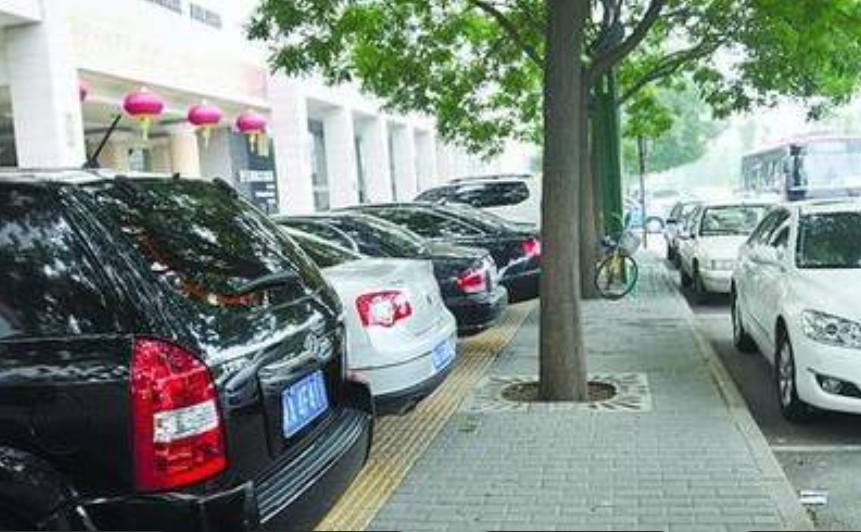 应对五一假期停车需求 西安1.8万余个临时车位上线