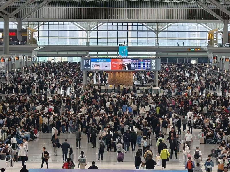 “五一”假期最后一天 西安铁路局加开列车232列服务旅客出行