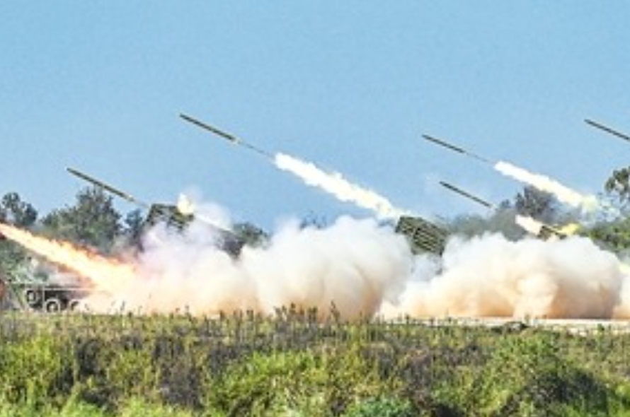 解放军大力推进兵力运用常态化：短短几天 接续展开两场海上演训