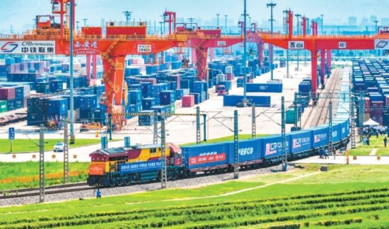 从长安出发驶向世界的“开放列车”