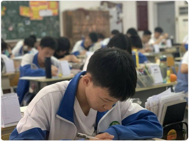 高考在即  这些心理调节小技巧助大脑“减负”