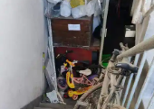 小区楼道杂物堆积顽疾：挤占空间藏隐患 专家称需疏堵结合