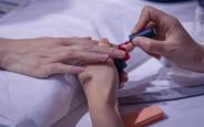 女子做美甲感染HPV!医生提醒