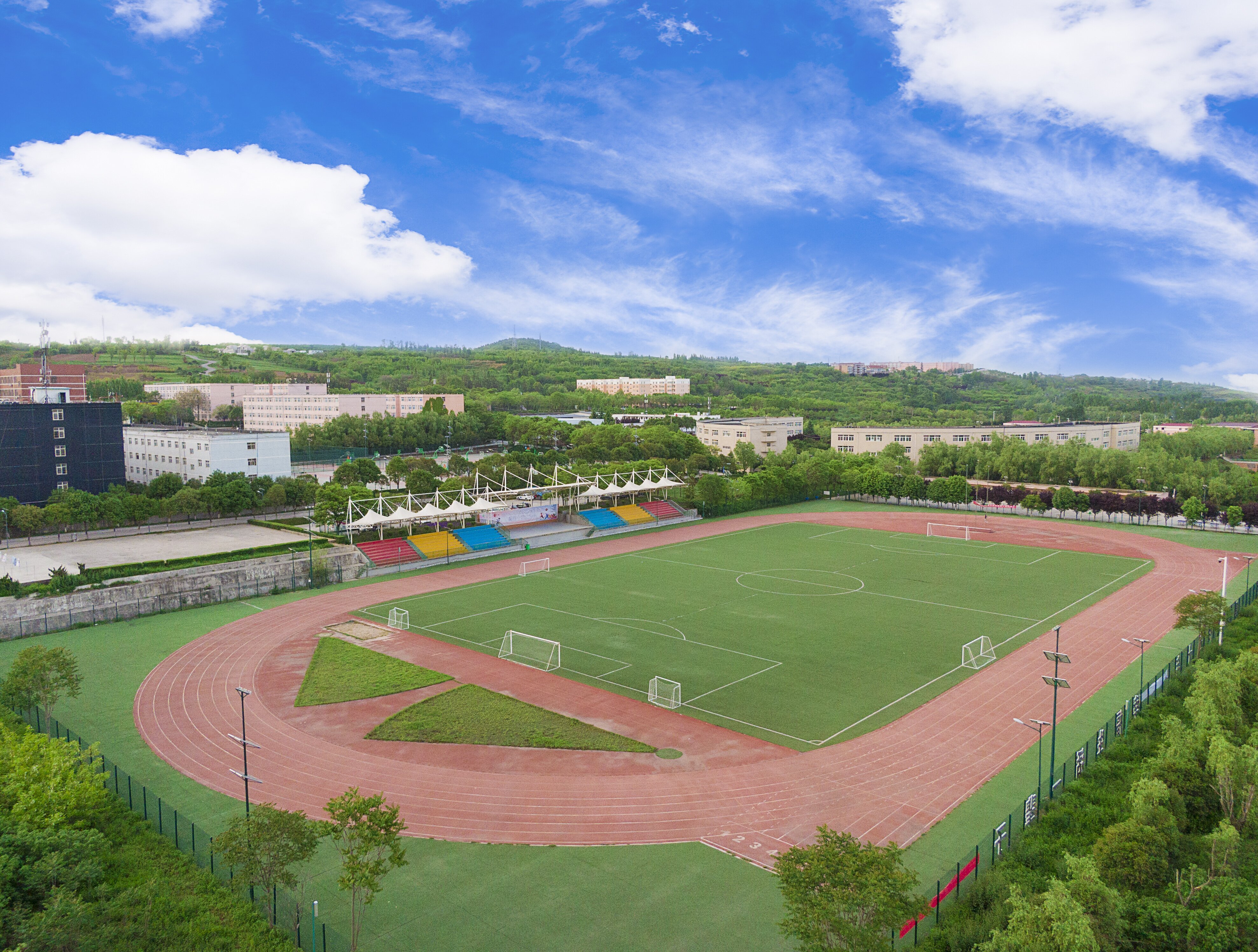 校园景色10.jpg