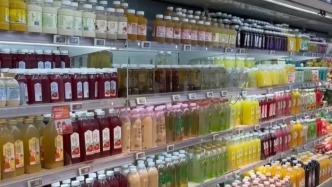 NFC果汁配料表“水”排第一？涉事品牌全国门店下架相关产品