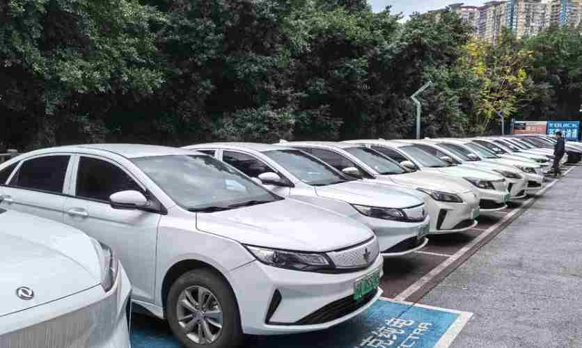 规范日常运营管理 西安集中约谈25家网约车平台企业