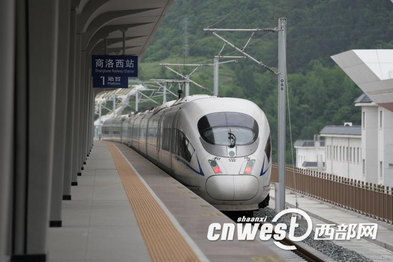 正在上传... 5b5c5e7752355b8bfb2d93eaa97f44f8.png
