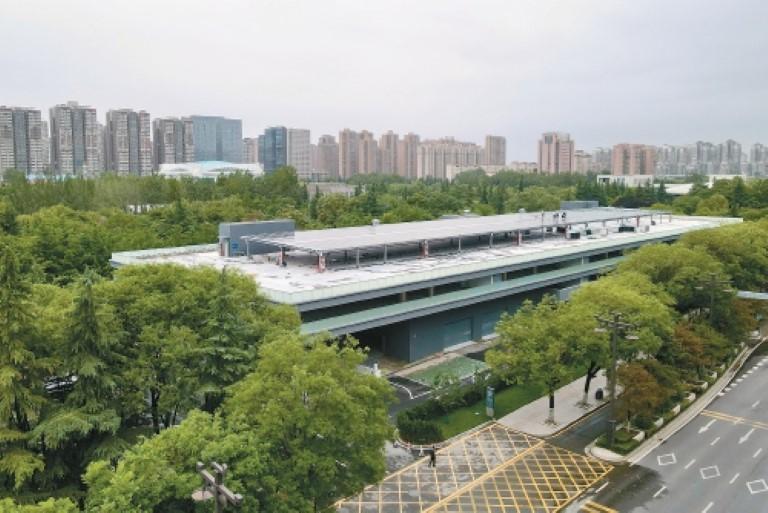 工作日可免费停2小时  行政中心智慧停车楼正式投用