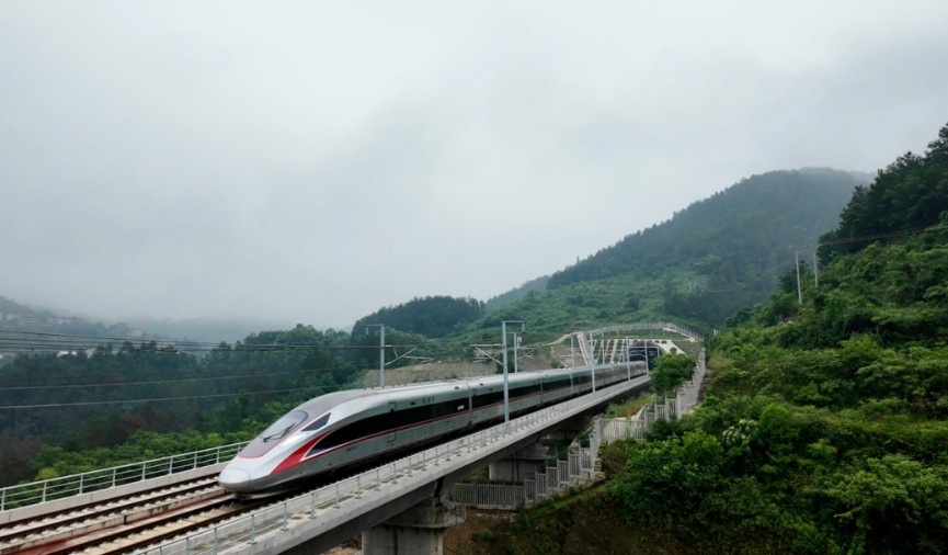 西安至武汉仅需3小时 西十高铁本月通车
