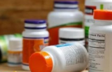 疯狂网购、极度抠门 老人怪异行为背后可能暗藏健康隐患