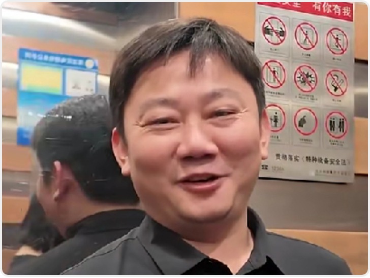 北京地铁回应“张雪称用房卡刷开地铁闸机”