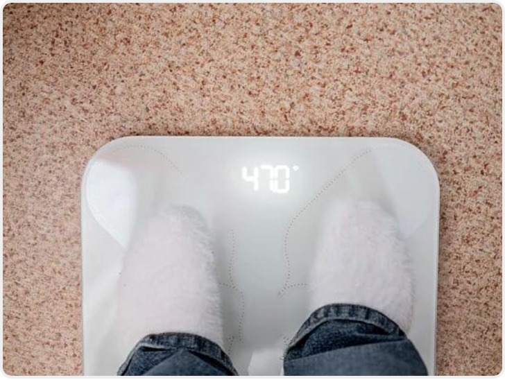 为什么上完厕所体重没变轻 有时候还更重了？