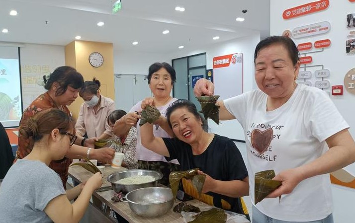 108坊故事|粽叶飘香迎佳节 邻里和睦暖人心 杏园社区开展端午节主题活动