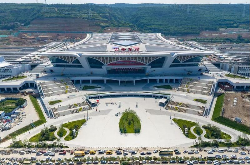 西十高铁联通秦楚  西安东站打造地标 陕西铁路7月1日起实行新的列车运行图西安铁路局管内开行旅客列车达到476对 客运能力和服务品质进一步提升