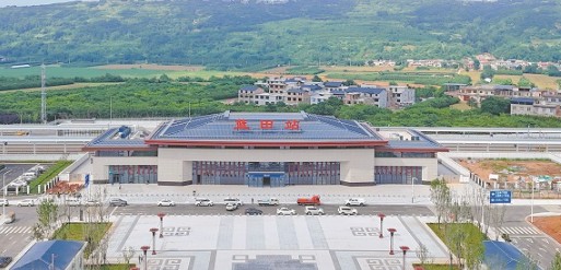 西十高铁：一站一景待客来