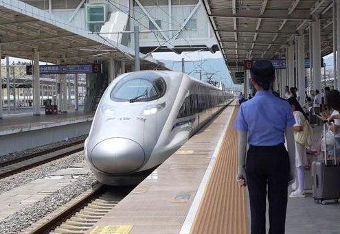 7月1日暑运启动   陕西铁路预计发送旅客3100万人次