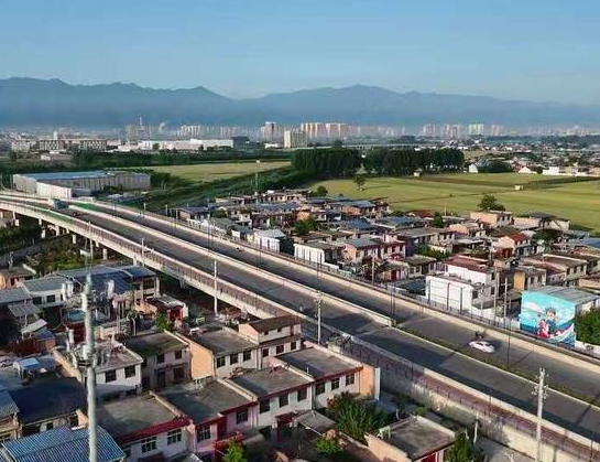 桥下空间焕新颜  鄠邑区全民健身添阵地