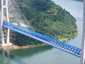 热点追踪丨为什么说这趟高铁线路可以改写中西部交通格局