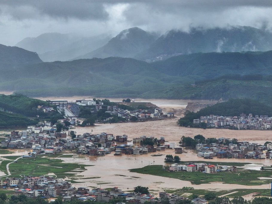 广西南宁多个水库出现险情 当地正组织转移群众