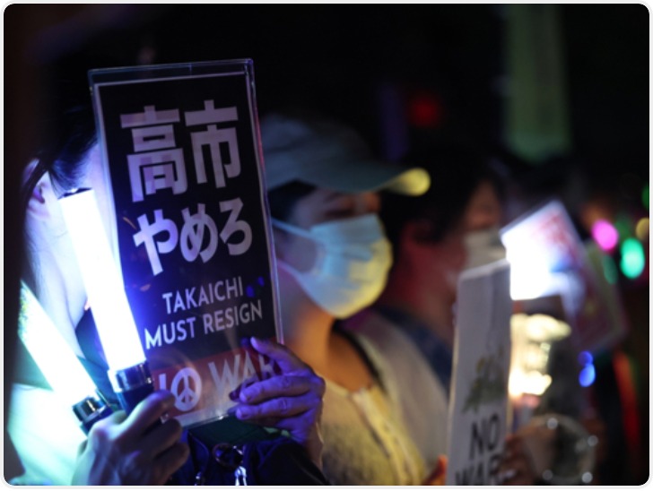高市内阁支持率大跌