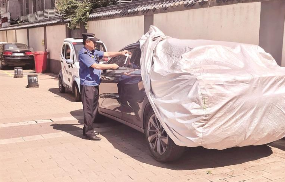 这些街头“僵尸车”何时“挪窝”