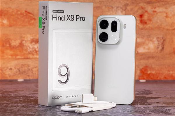 OPPO Find X10 Pro Max测试2亿超大底潜望长焦