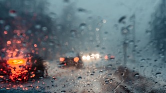 台风“红霞”逼近：多地将现特大暴雨 广东沿海不排除龙卷可能