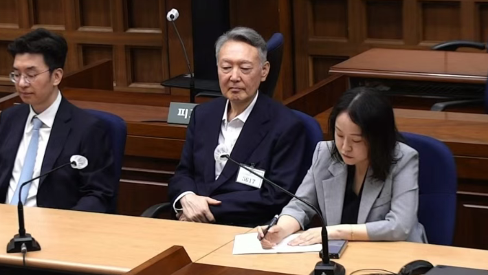 韩国前总统尹锡悦涉嫌违反《公职选举法》案 一审宣判