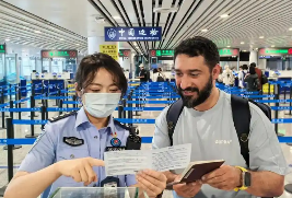 西安口岸出入境外籍人员突破30万人次 创历史新高