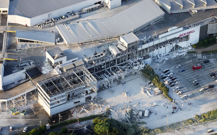 受地震影响 日本熊本县一商场爆炸已致2死5伤