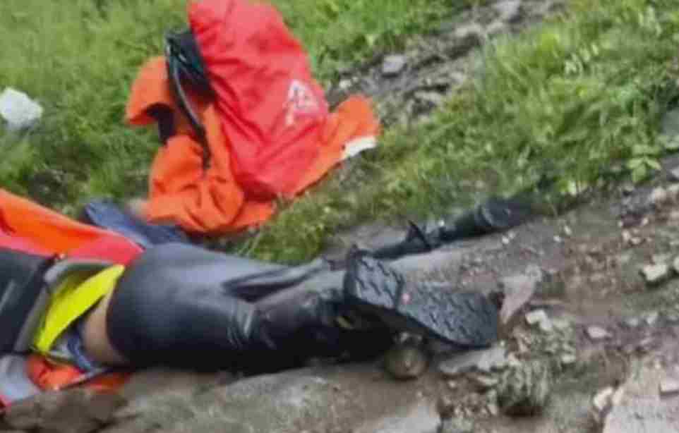 山西五台山徒步多名驴友遭雷击：眼前一白 然后就倒了