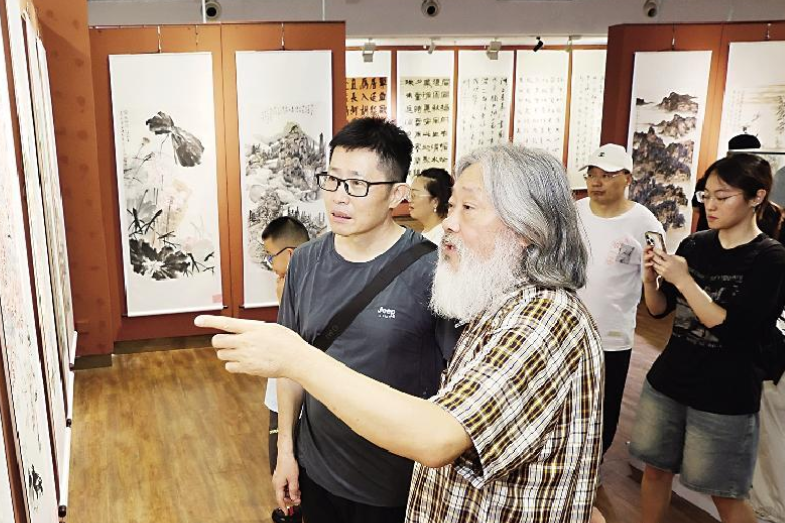 “诗意长安·翰墨碑林”唐诗主题书画展启幕 165件佳作展现唐诗文化魅力