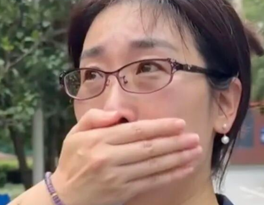 丈夫与第三者做试管婴儿 男方离婚传票写无共同财产 