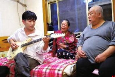 程思源从秦腔童星到乐队主唱