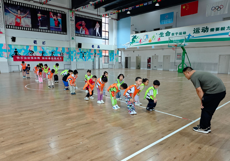 108坊故事|逐光盛夏 快乐运动——半坡社区暑期青少年体育公益活动正式开班
