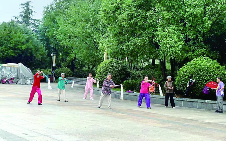西安全民健身热潮涌动 如何让老年人从“瞎练”到“会练”