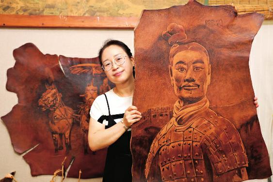 铁笔燃痕 采兰烙画