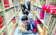 西安各大图书馆 暑期“一座难求”