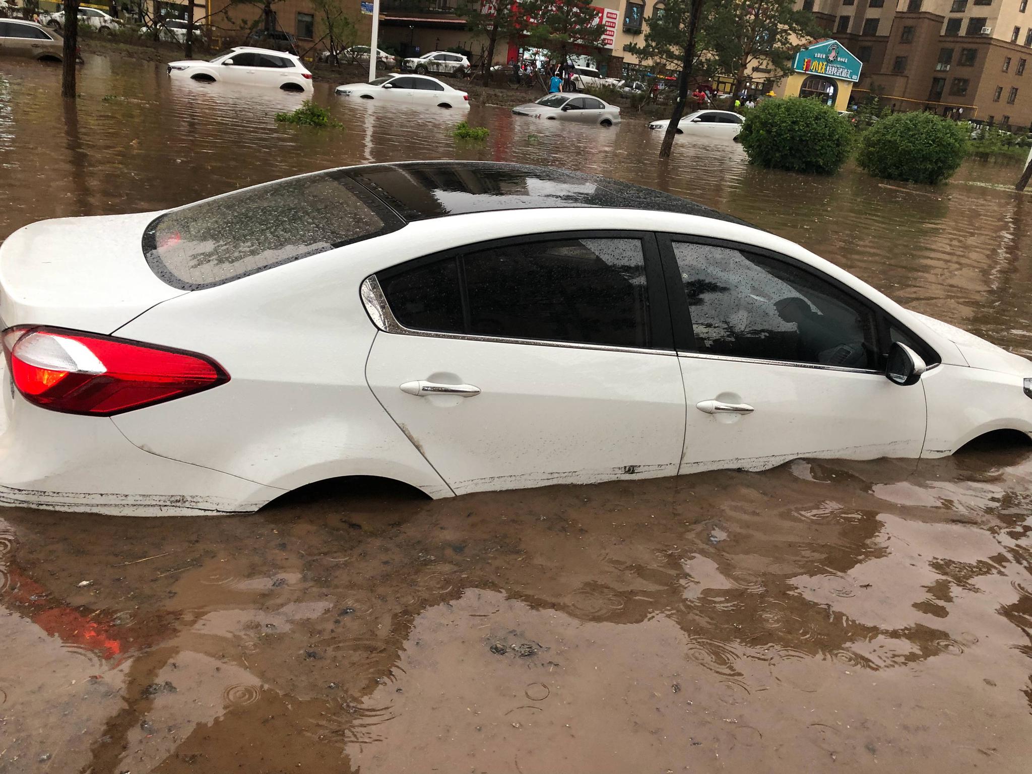 降雨频发，车辆涉水受损理赔如何“避坑”？