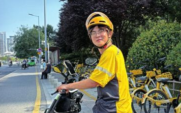 高中生暑期兼职西安外卖骑手 5分钟紧急送药守护顾客脱险