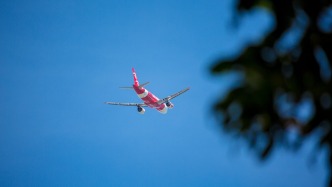 亚洲航空就“乘客机舱内排便”发情况说明：已消杀