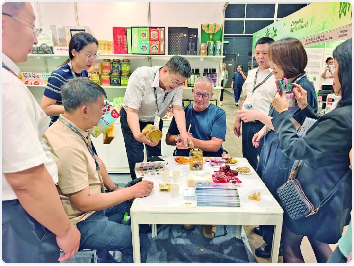 榆林特产亮相香港美食博览 养生中药材和杂粮产品受青睐