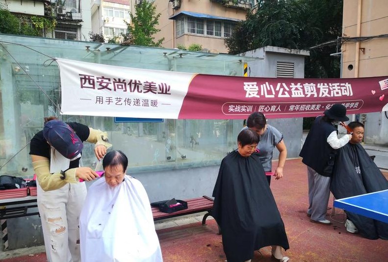 108坊故事|红缨社区“民愿流动小集市”把服务一站配齐
