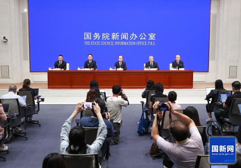 商务部：入境游持续火热 上半年带动旅行服务出口额达2292亿元