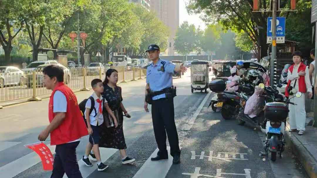 JQJpeAziM11RcJyI.jpg 微信图片_20260901164122_125_2.jpg