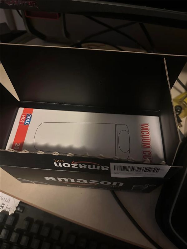诈骗新套路!网购RTX 5080先收赠品保温杯