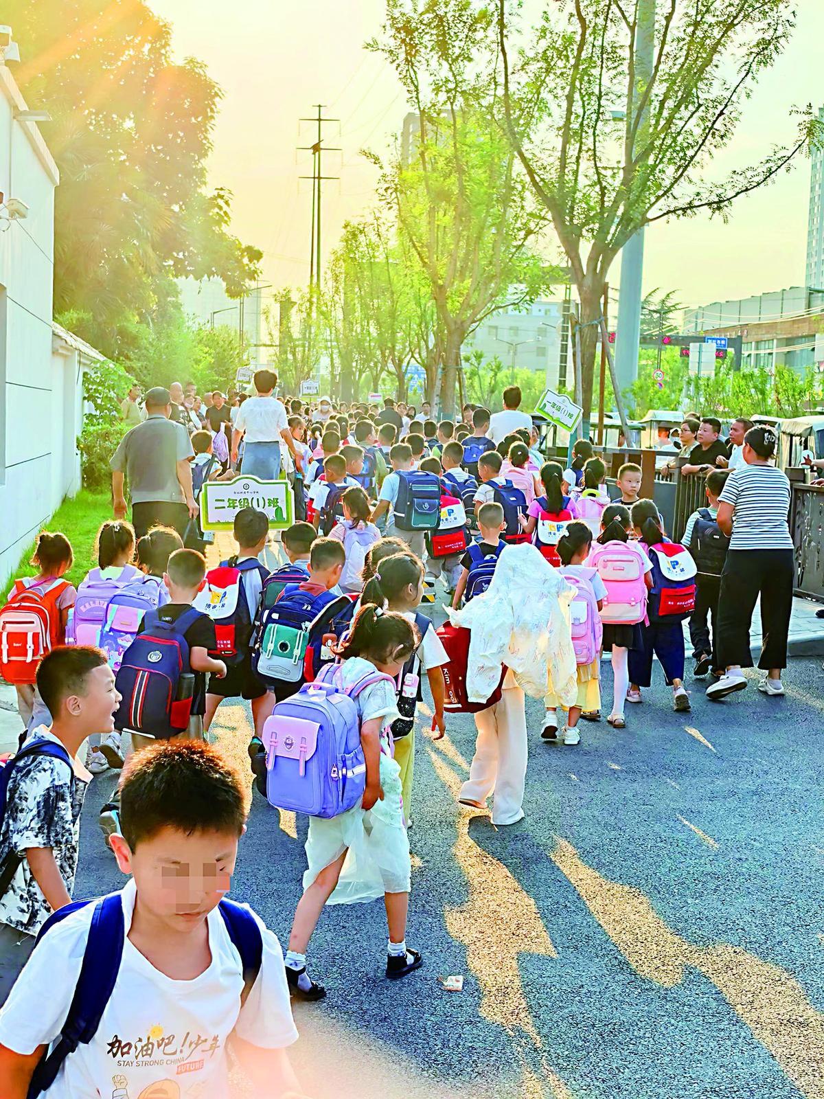 KiIjrjwjsEDVUjHu.jpg 2586828_0e545cb2-ce17-4417-b72a-9926dd137753_tif_l.jpg