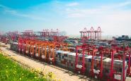 前8月我国货物贸易进出口增长17.6%